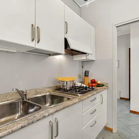 Riflessi Di Luce: Maggiore View Balcony - Happy Appartement *